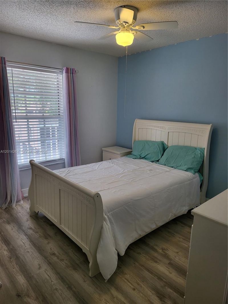 575 Augusta Boulevard , Unit 8, Naples, FL 34113 Photo