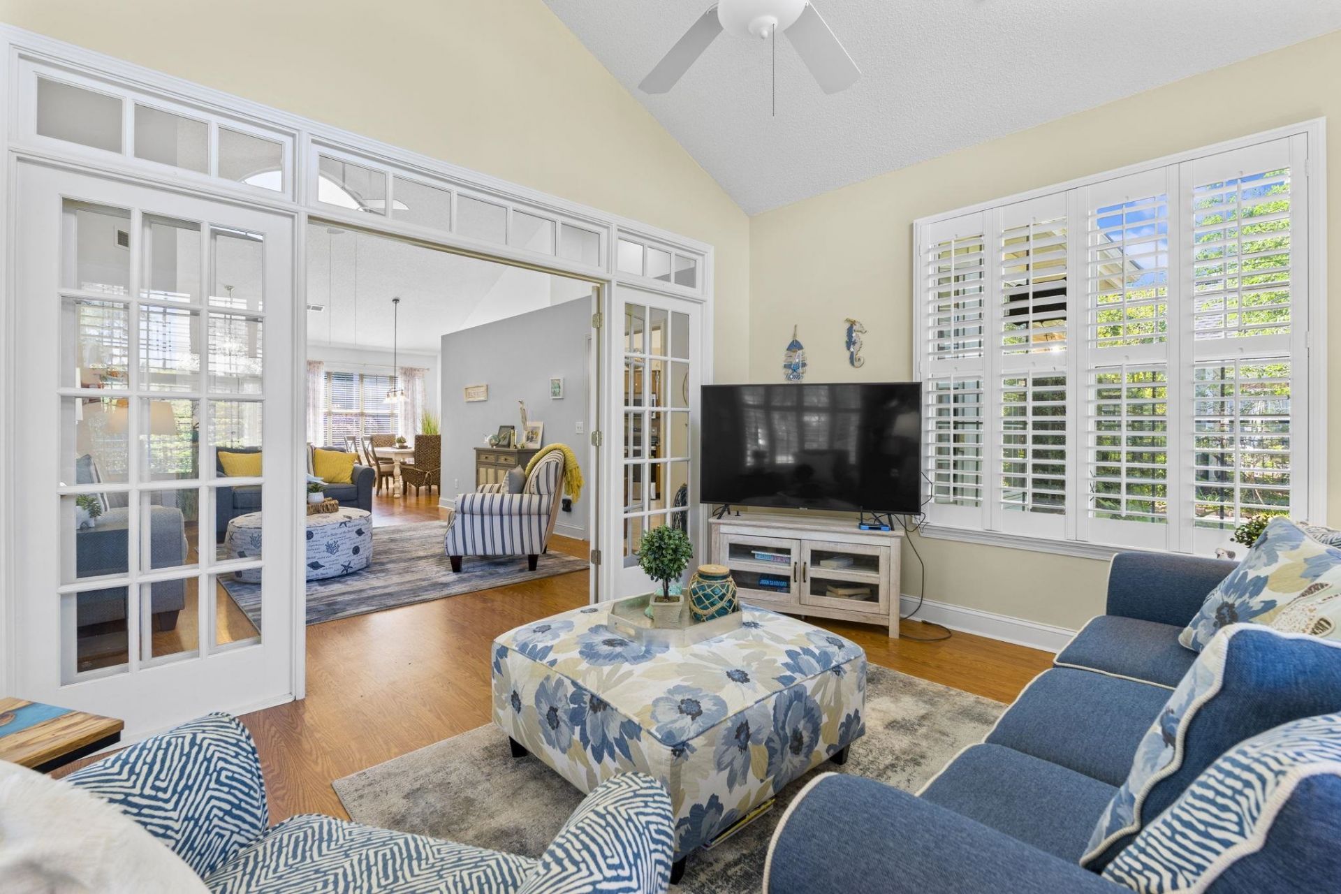 4854 Westwind Dr. Photo 13