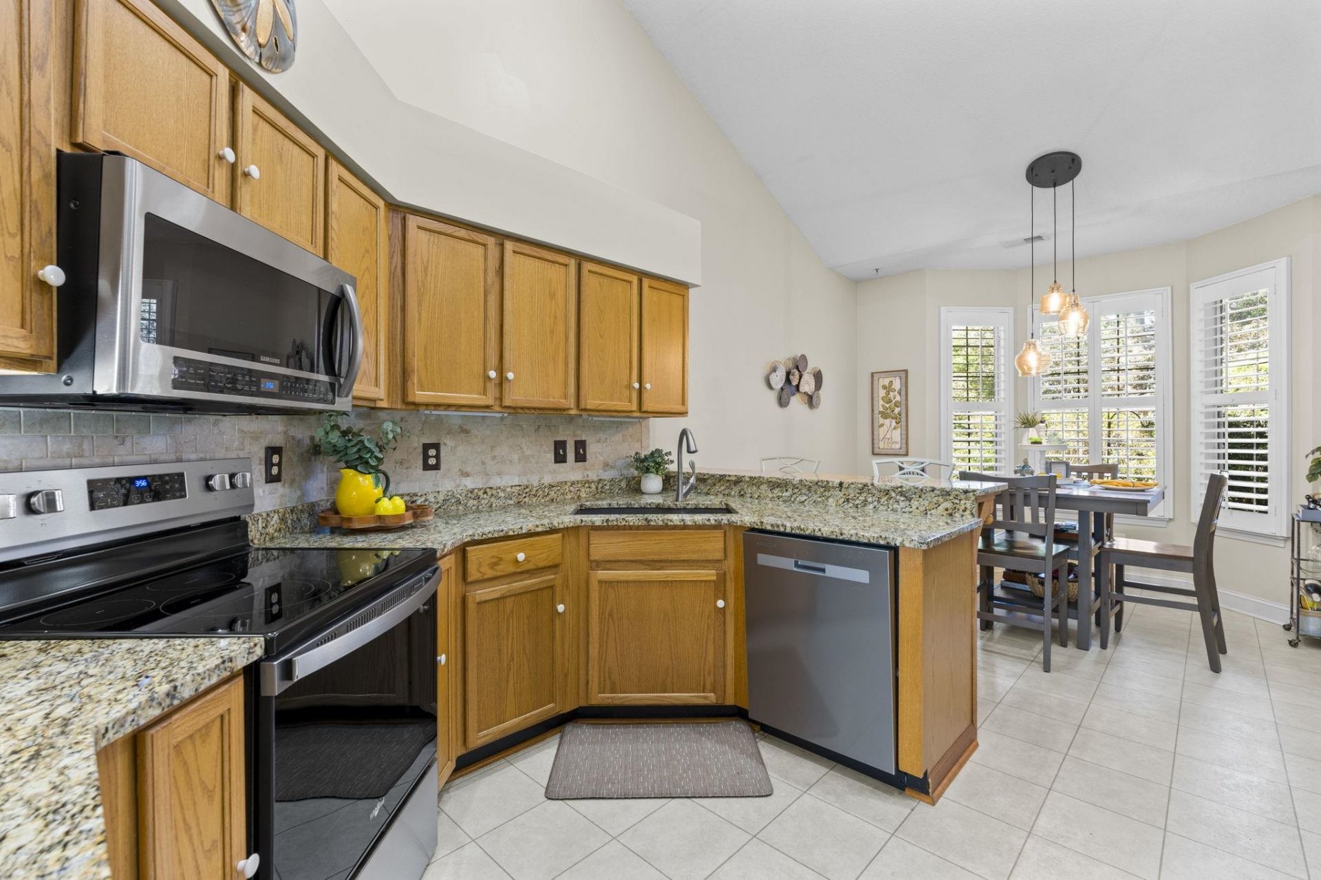 4854 Westwind Dr. Photo 14
