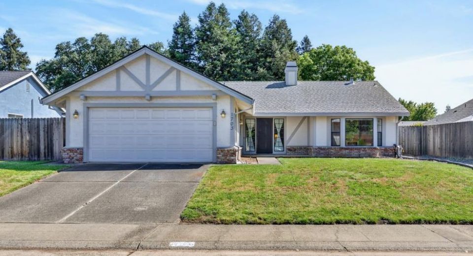 1703 Moraga Way, Roseville, CA 95661 Photo