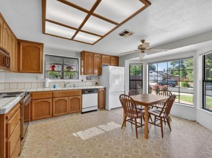 1703 Moraga Way, Roseville, CA 95661 Photo