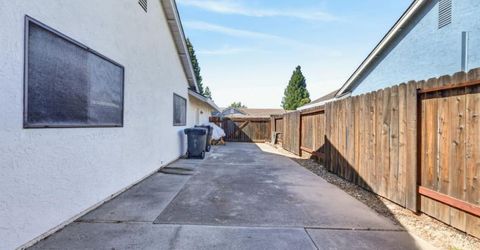 1703 Moraga Way, Roseville, CA 95661 Photo