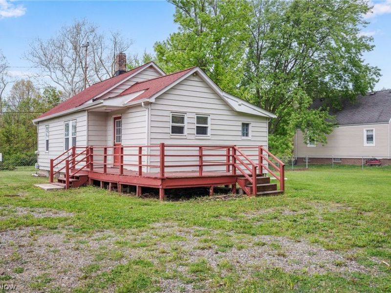586 Newell Street, Painesville, OH 44077 Photo 3