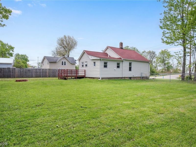 586 Newell Street, Painesville, OH 44077 Photo 4