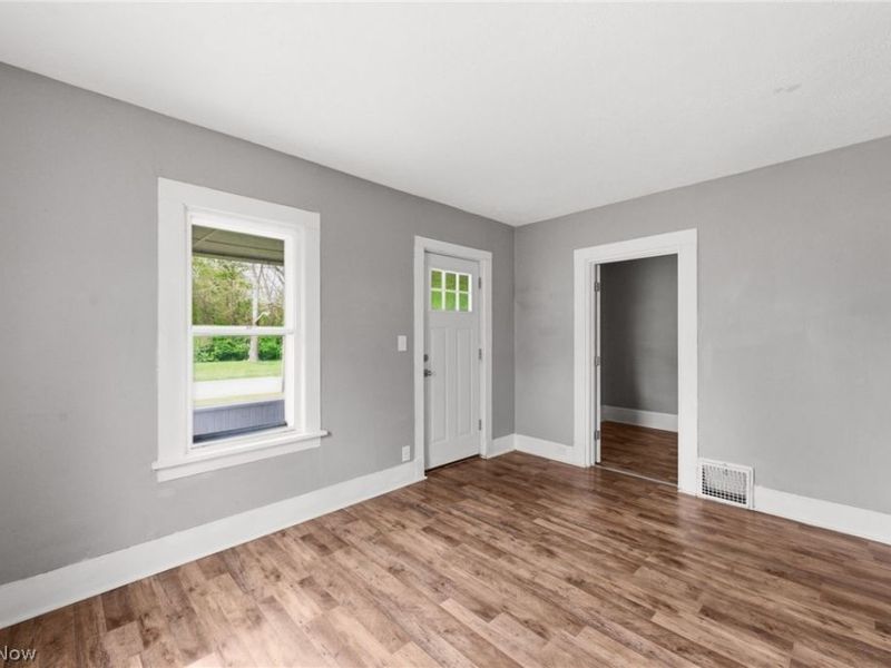 586 Newell Street, Painesville, OH 44077 Photo 5