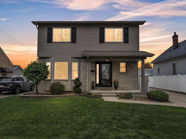 917 9th Street, Wyandotte, MI 48192
