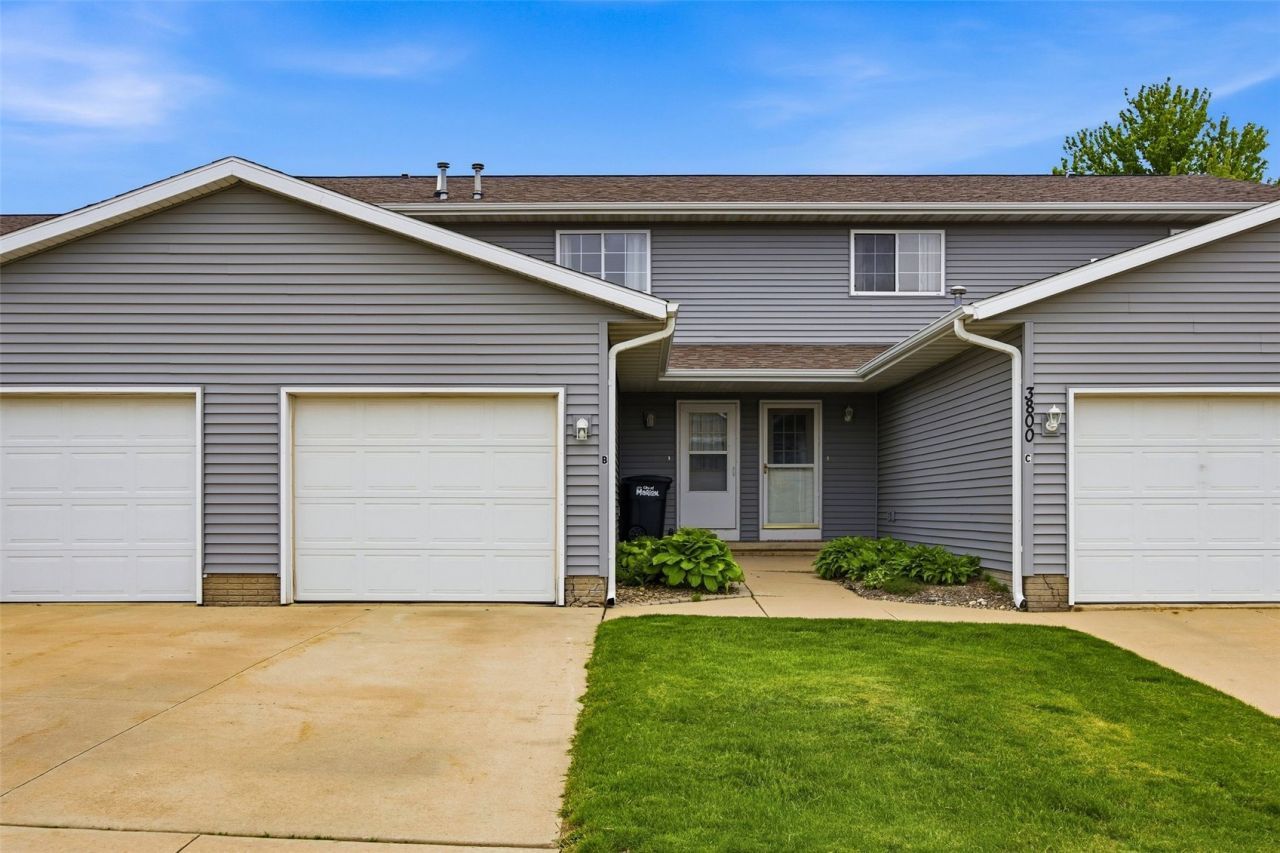 3800 Deer Valley Drive, Unit B, Marion, IA 52302 Main Photo