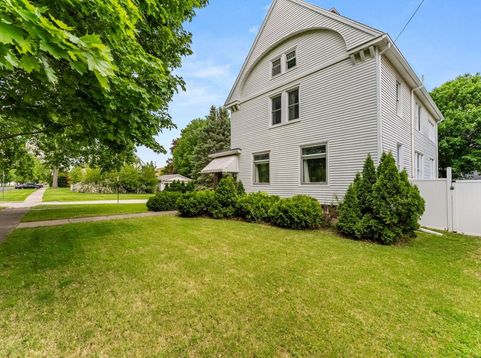 Main Photo