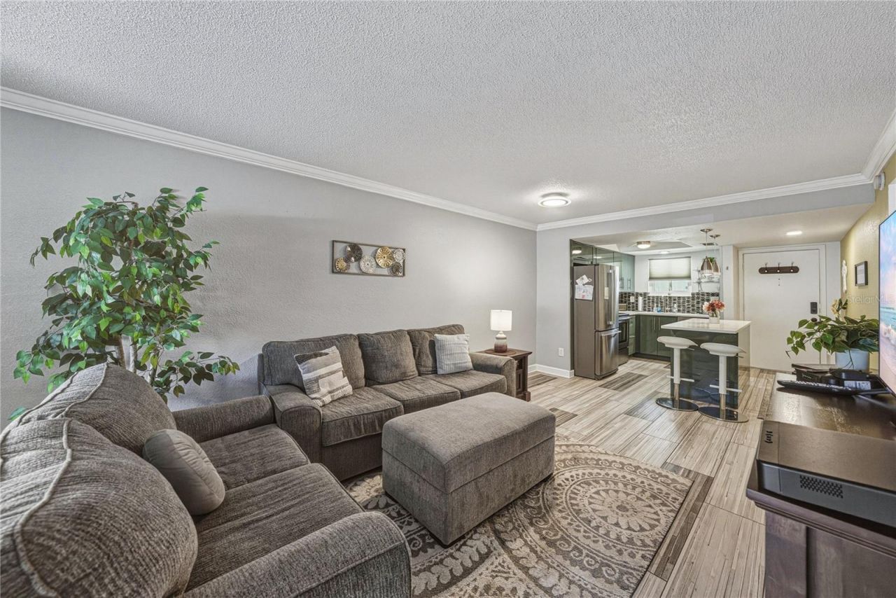801 83rd Avenue N, Unit 108, Saint Petersburg, FL 33702 Photo