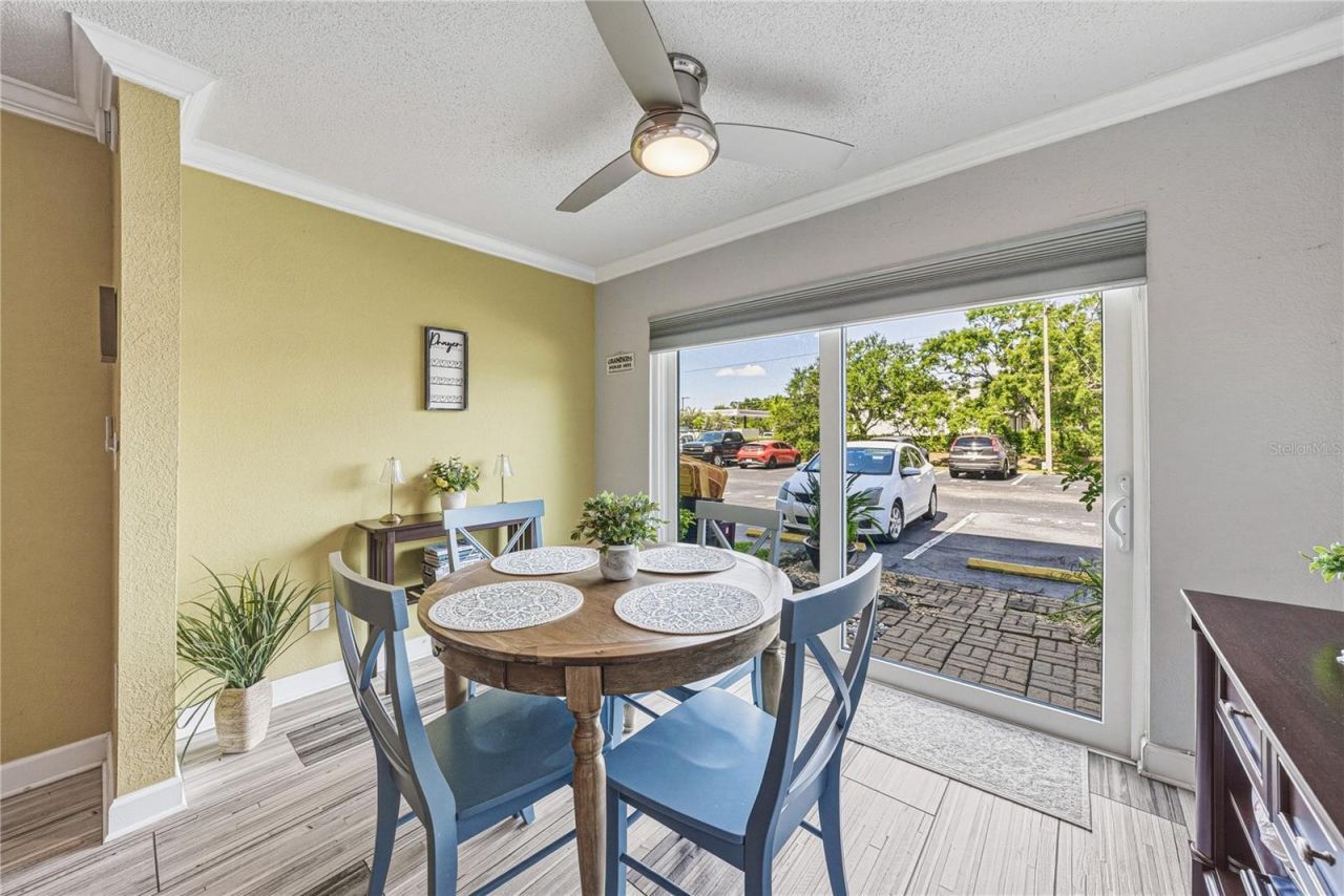 801 83rd Avenue N, Unit 108, Saint Petersburg, FL 33702 Photo