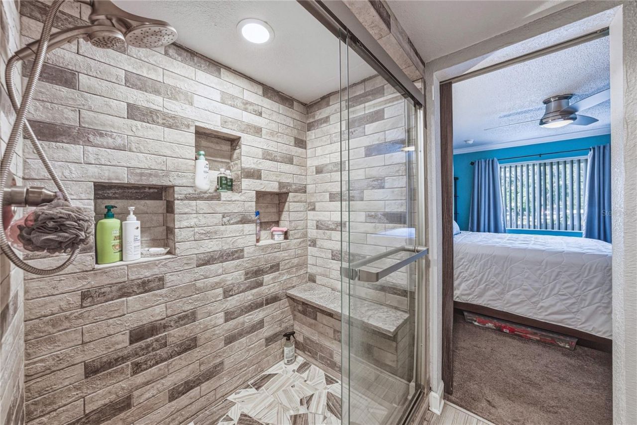 801 83rd Avenue N, Unit 108, Saint Petersburg, FL 33702 Photo