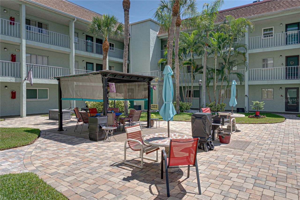801 83rd Avenue N, Unit 108, Saint Petersburg, FL 33702 Photo