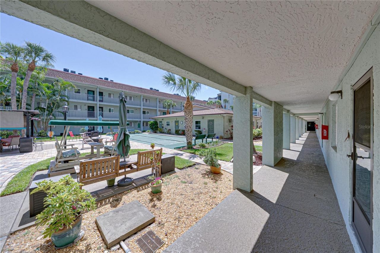 801 83rd Avenue N, Unit 108, Saint Petersburg, FL 33702 Photo