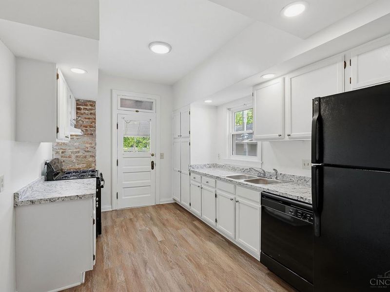 3559 Vista Avenue, Cincinnati, OH 45208 Photo 8