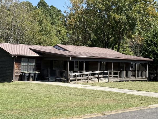 233 Longmeadow Drive NW, Rome, GA 30165