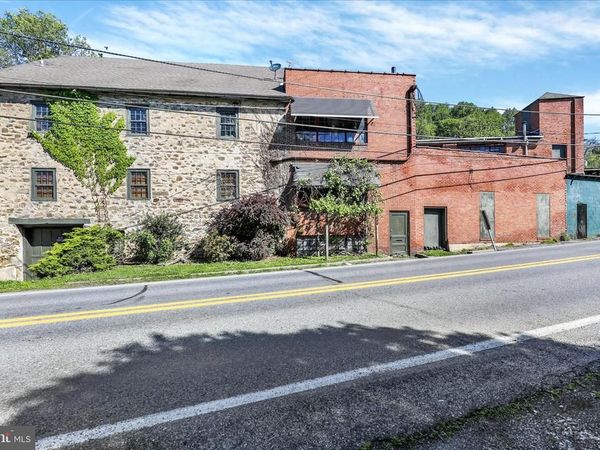 1524 FRIEDENSBURG ROAD, READING, PA 19606