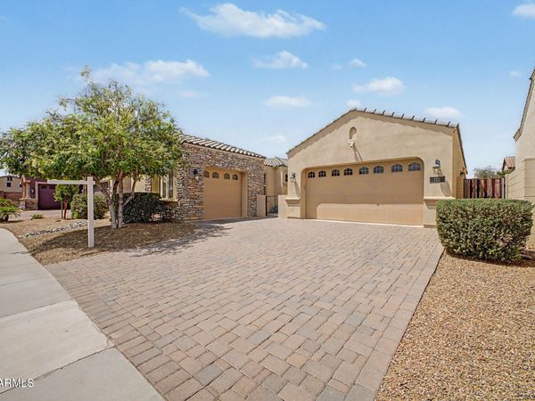 112 E CRESCENT Place, Chandler, AZ 85249