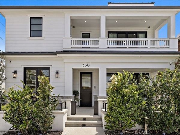 330 Onyx Avenue, Newport Beach, CA 92662