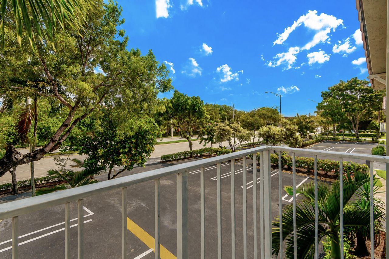 8706 W Sample Road, Unit 4, Coral Springs, FL 33065 Photo