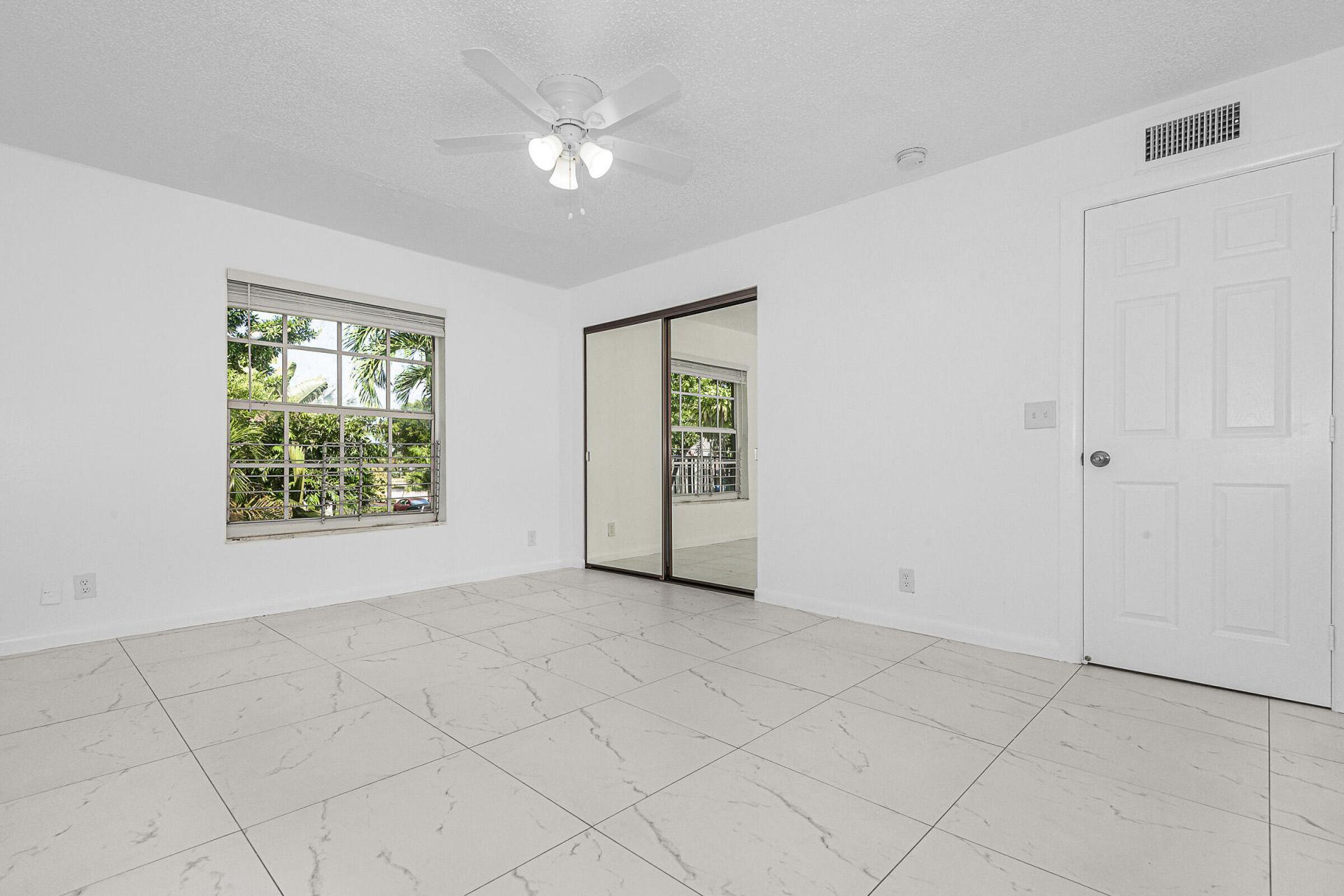 8706 W Sample Road, Unit 4, Coral Springs, FL 33065 Photo