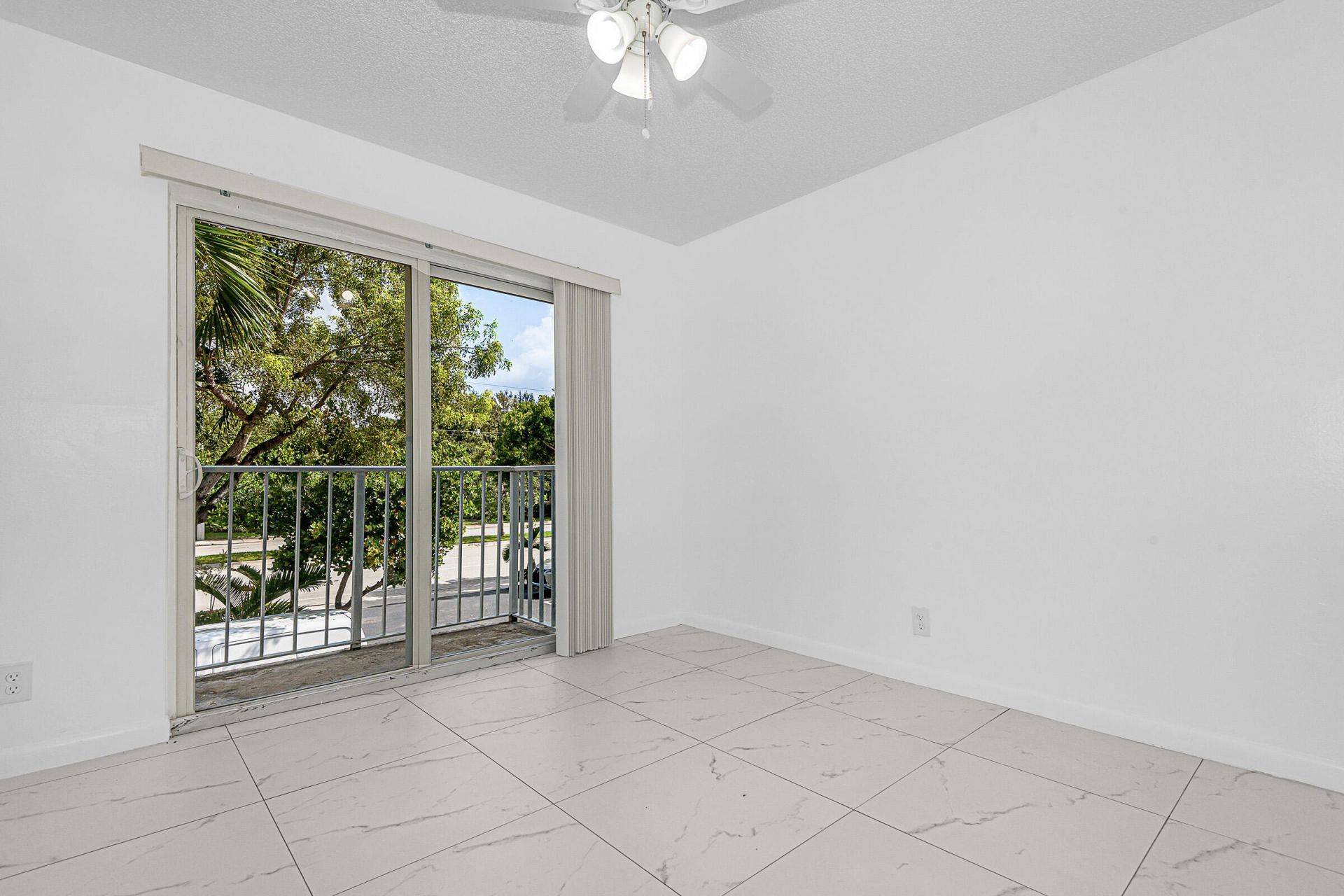 8706 W Sample Road, Unit 4, Coral Springs, FL 33065 Photo