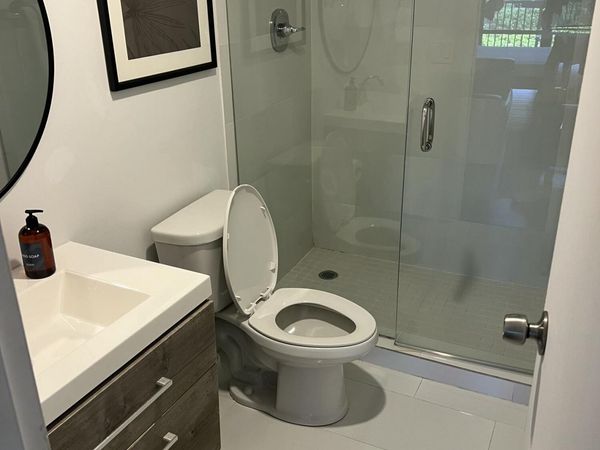 2100 NE 33rd Avenue, Unit 309, Fort Lauderdale, FL 33305