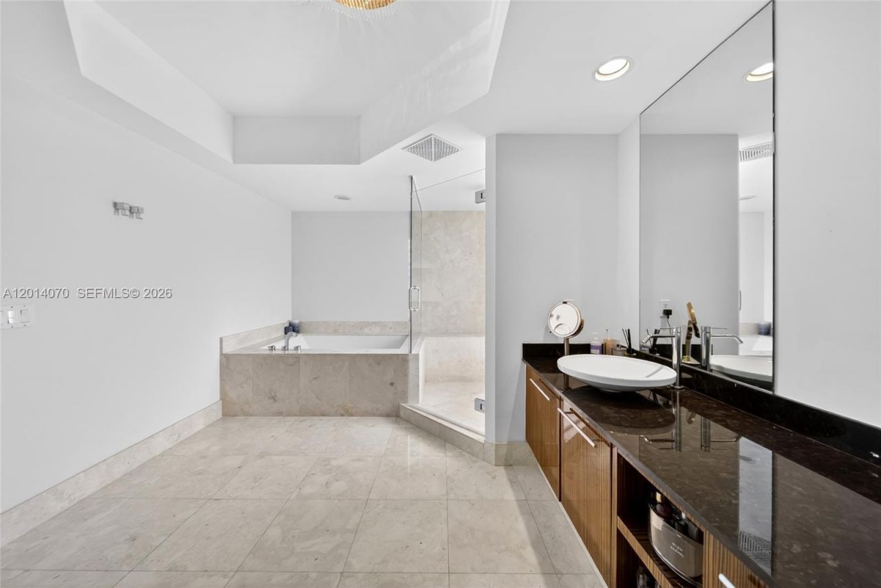 2711 S Ocean Dr , Unit 1901, Hollywood, FL 33019 Photo