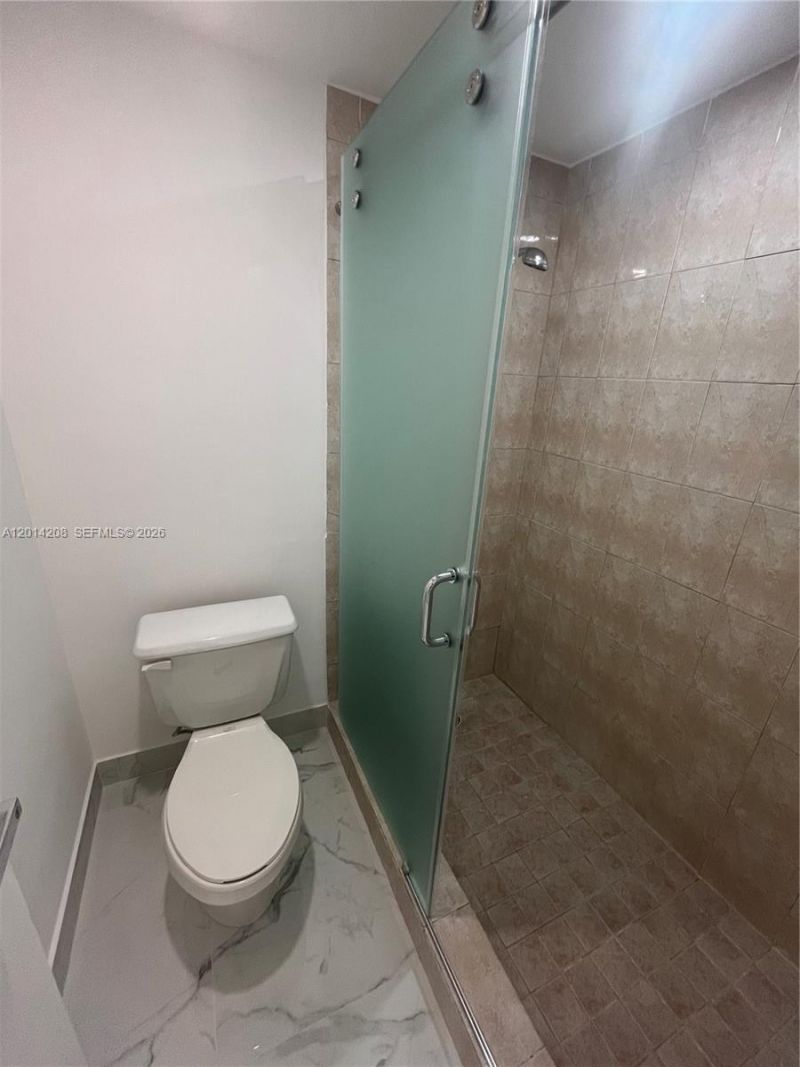 3505 S Ocean Dr, Unit 210, Hollywood, FL 33019 Photo
