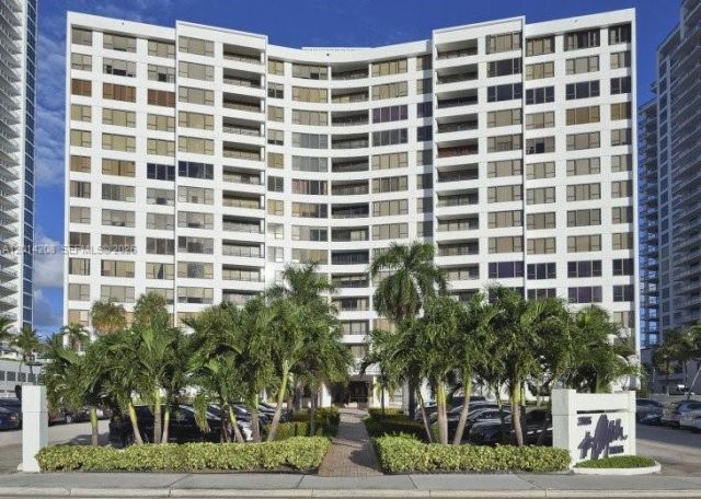 3505 S Ocean Dr, Unit 210, Hollywood, FL 33019 Photo