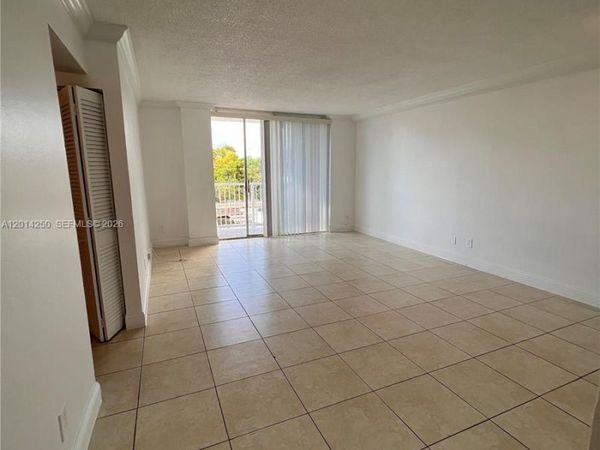2020 NE 135th St , Unit 309, North Miami, FL 33181