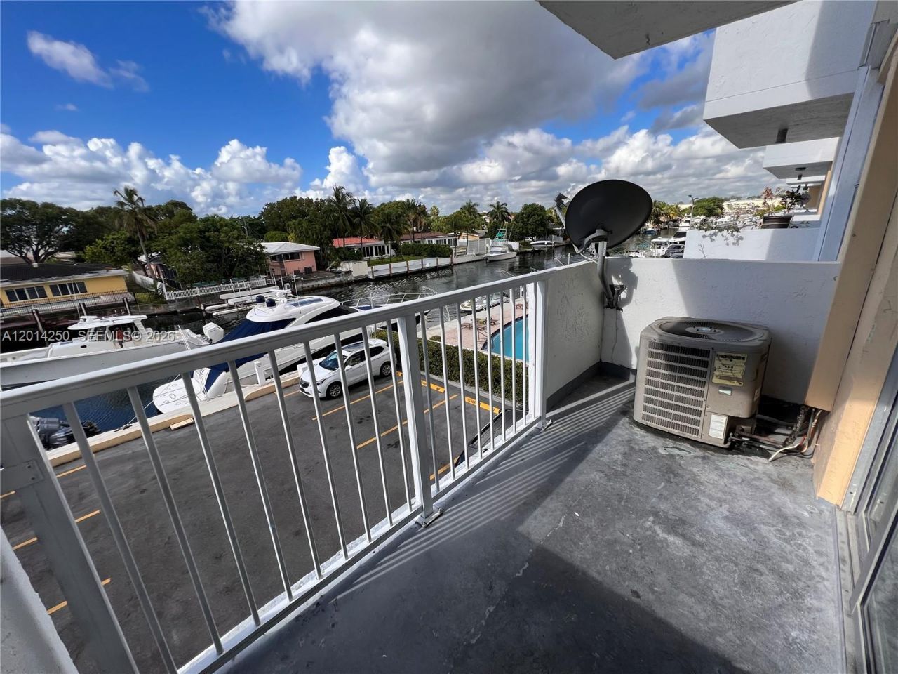 2020 NE 135th St, Unit 309, North Miami, FL 33181 Photo