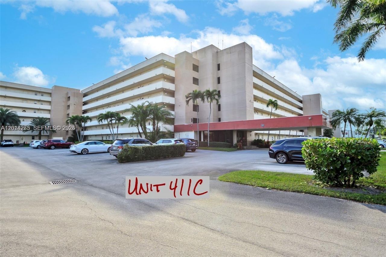 8900 Washington, Unit 411, Pembroke Pines, FL 33025 Photo
