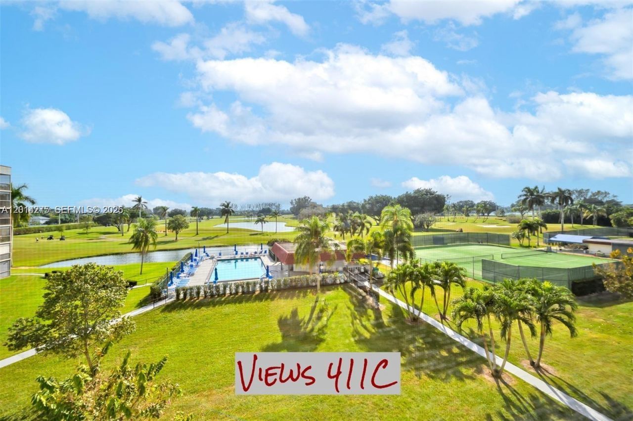 8900 Washington, Unit 411, Pembroke Pines, FL 33025 Photo