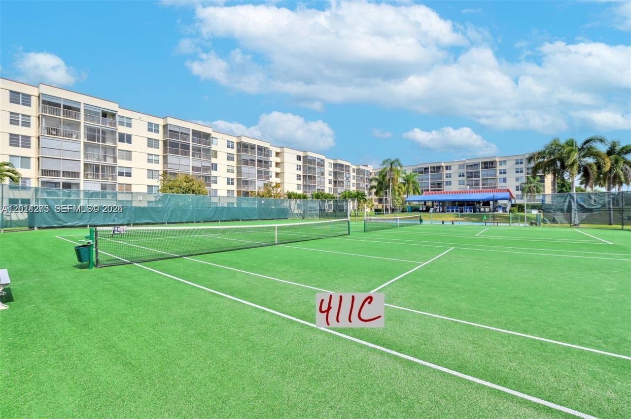 8900 Washington, Unit 411, Pembroke Pines, FL 33025 Photo