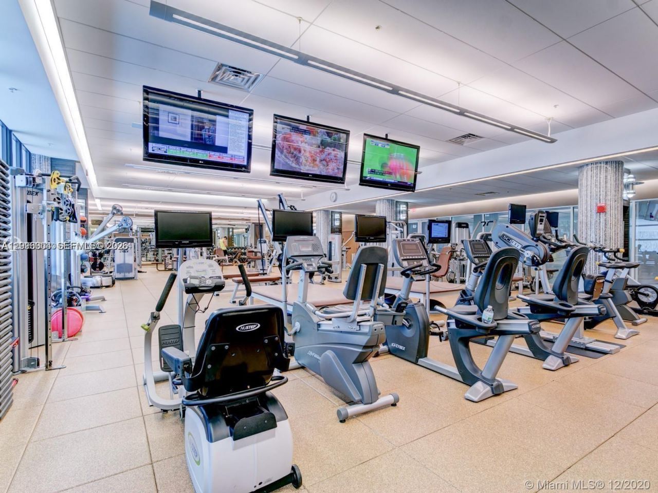 21150 Point Pl , Unit 701, Aventura, FL 33180 Photo