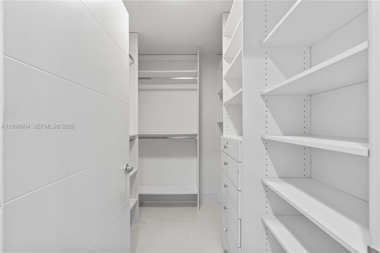 21150 Point Pl , Unit 701, Aventura, FL 33180 Photo