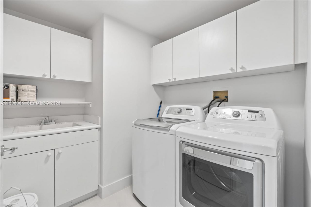 21150 Point Pl , Unit 701, Aventura, FL 33180 Photo