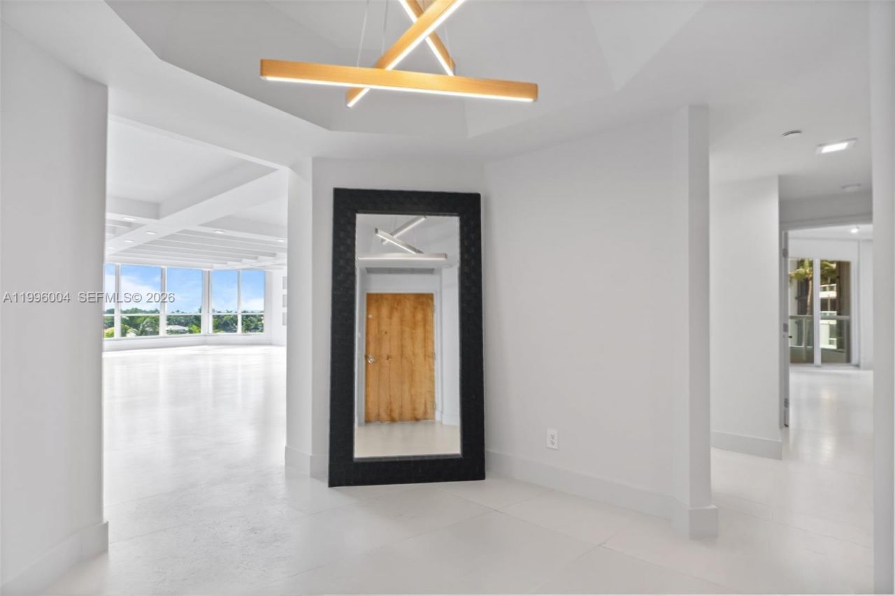 21150 Point Pl , Unit 701, Aventura, FL 33180 Photo