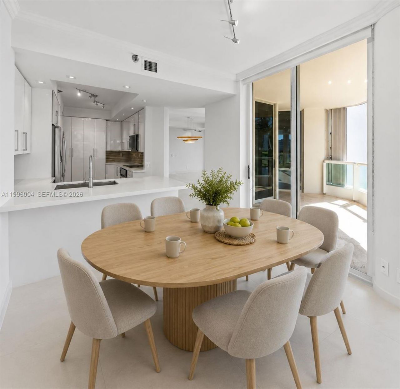 21150 Point Pl , Unit 701, Aventura, FL 33180 Photo
