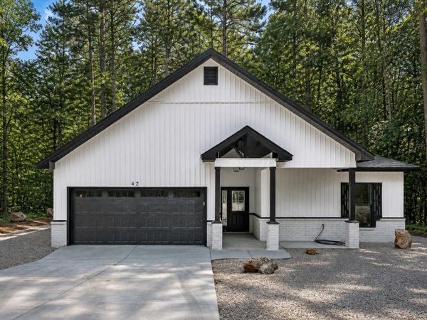 42 Tomelloso Way, Hot Springs Village, AR 71909