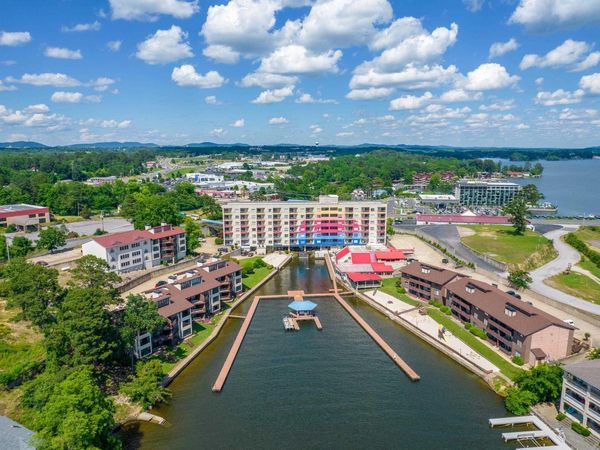 151 Peters Pt, Hot Springs, AR 71913