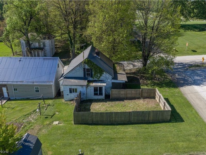 225 W Main Street, Deersville, OH 44693 Photo 12