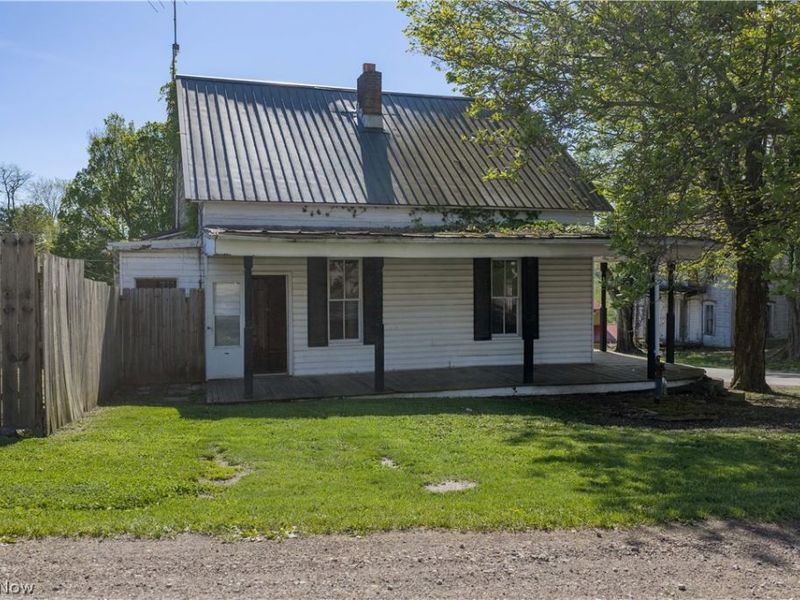 225 W Main Street, Deersville, OH 44693 Photo 7