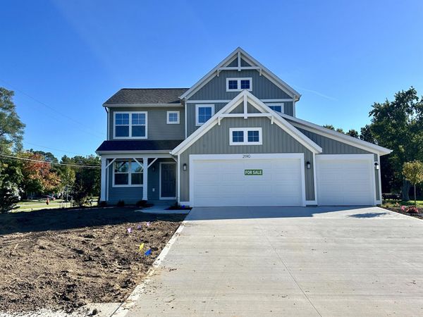 2190 Emerald Shore Circle, Grand Rapids, MI 49525