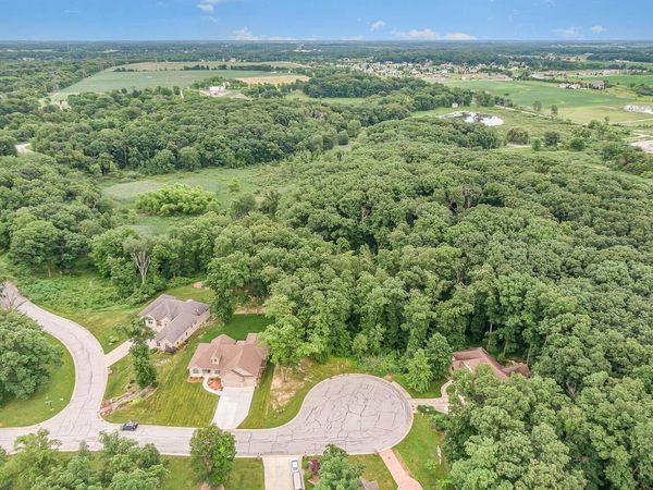 81 Morena Terrace , Crown Point, IN 46307