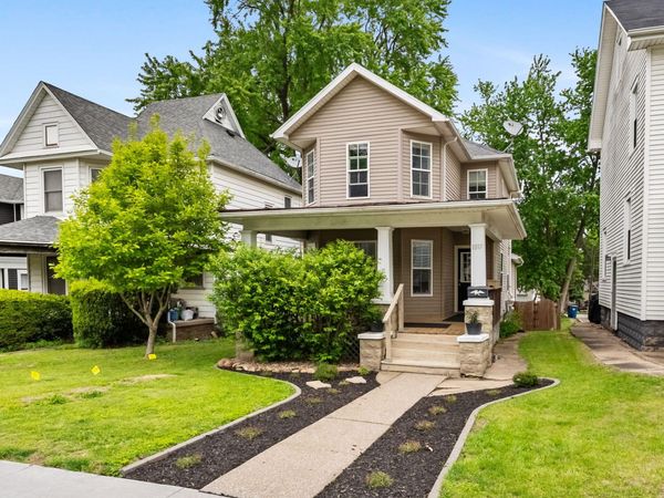 1017 IOWA, Muscatine, IA 52761