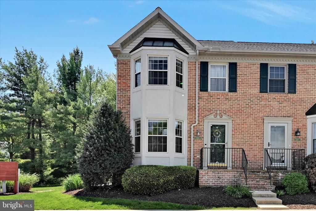 339 COBBLESTONE LANE , LANCASTER, PA 17601