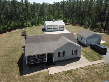1121 HARDWARE RD, SCOTTSVILLE, VA 24590