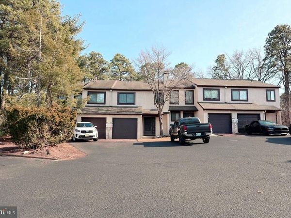 13 FIVE CROWN ROYAL , MARLTON, NJ 08053