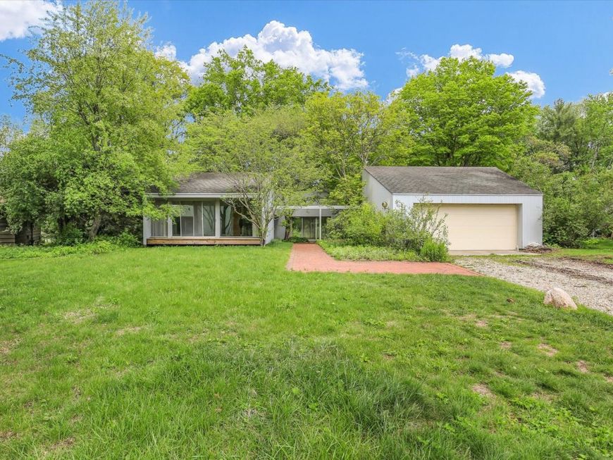 Main Photo